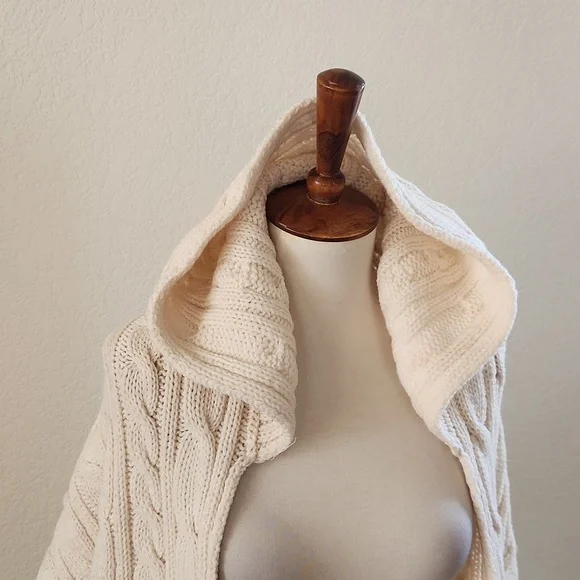 Aran Sweater Market Hooded Shawl Scarf - Picture 2 of 5